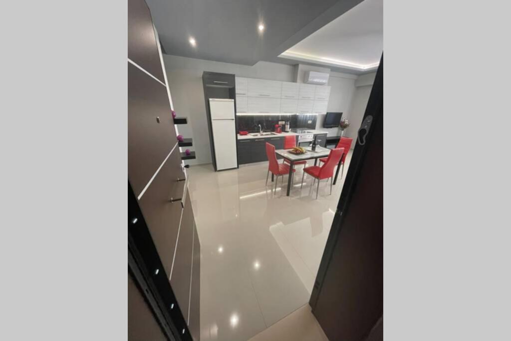 Maxim Deluxe Apartment Néa Alikarnassós エクステリア 写真